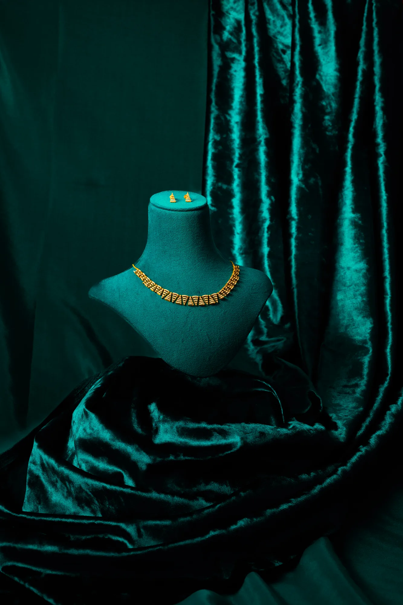 Raikar Jewellers — Panoramyk Studios